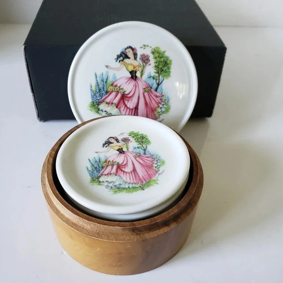 Vintage Dainty Miss Porcelain/Wood  Mini Tea Bag Plates. - Picture 1 of 8